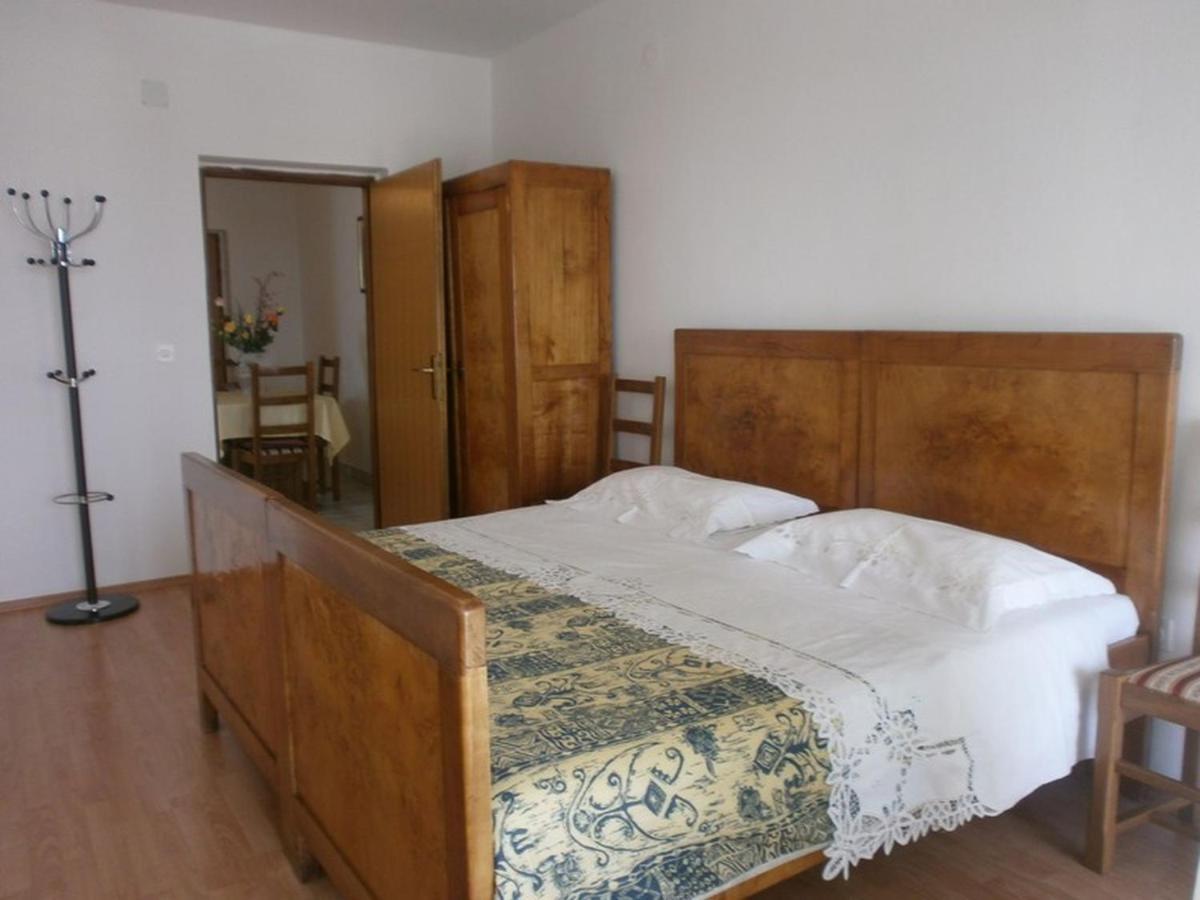 Apartments Villa Angela Krk Town Oda fotoğraf