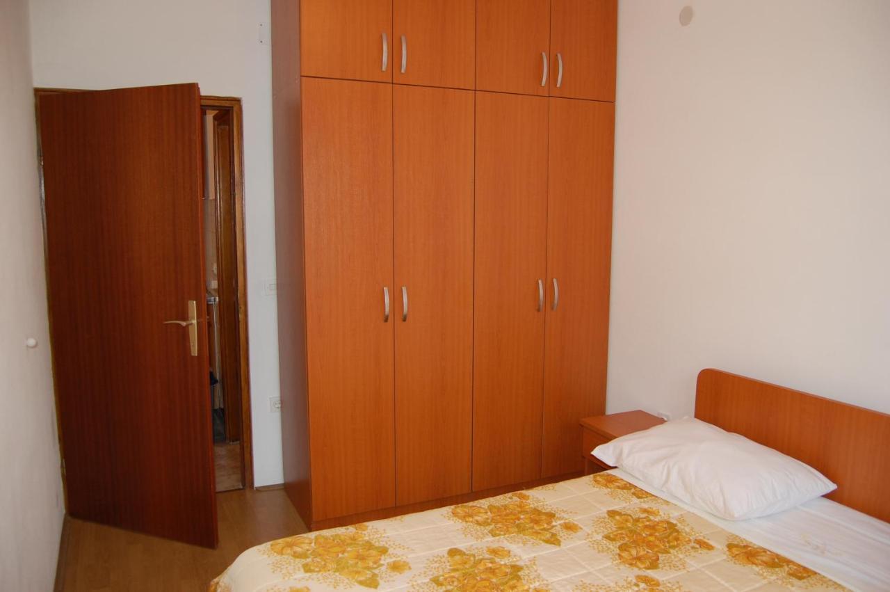 Apartments Villa Angela Krk Town Oda fotoğraf