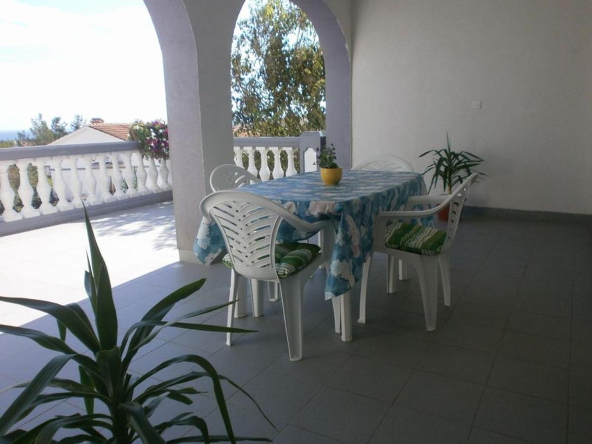 Apartments Villa Angela Krk Town Oda fotoğraf